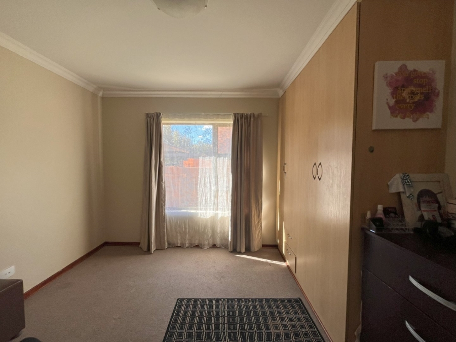2 Bedroom Property for Sale in Vredenhof Sh Free State